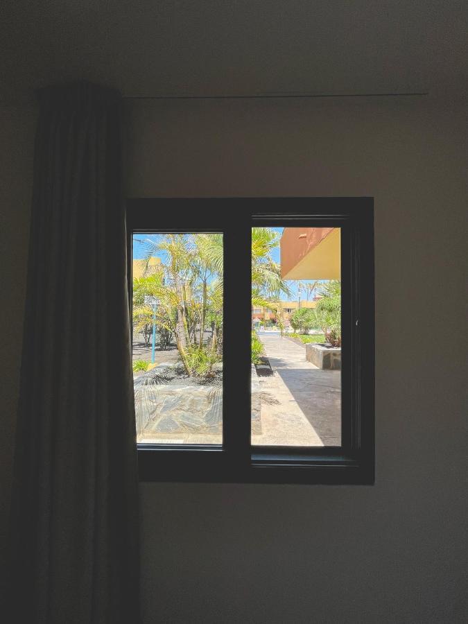 Seaside Apartment Corralejo : A Cozy Holiday Home In A Peaceful Well Located Green Complex Exteriör bild
