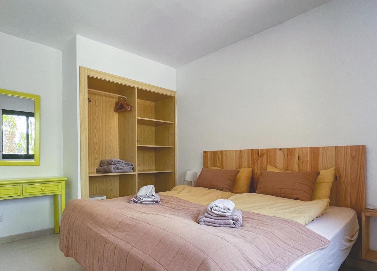 Seaside Apartment Corralejo : A Cozy Holiday Home In A Peaceful Well Located Green Complex Exteriör bild