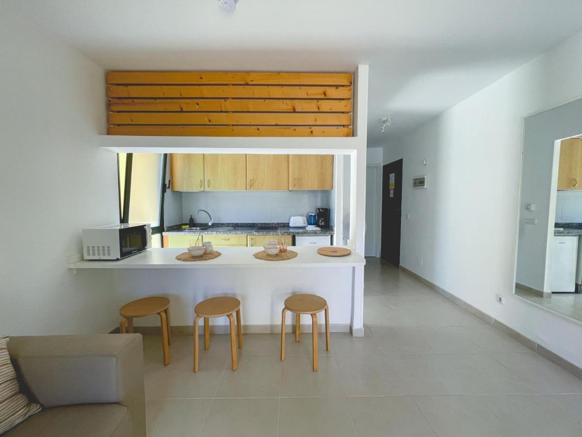 Seaside Apartment Corralejo : A Cozy Holiday Home In A Peaceful Well Located Green Complex Exteriör bild
